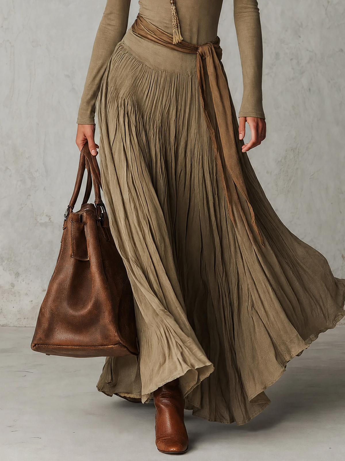 Júlia - Vestido Maxi Plisado de Cuello Alto