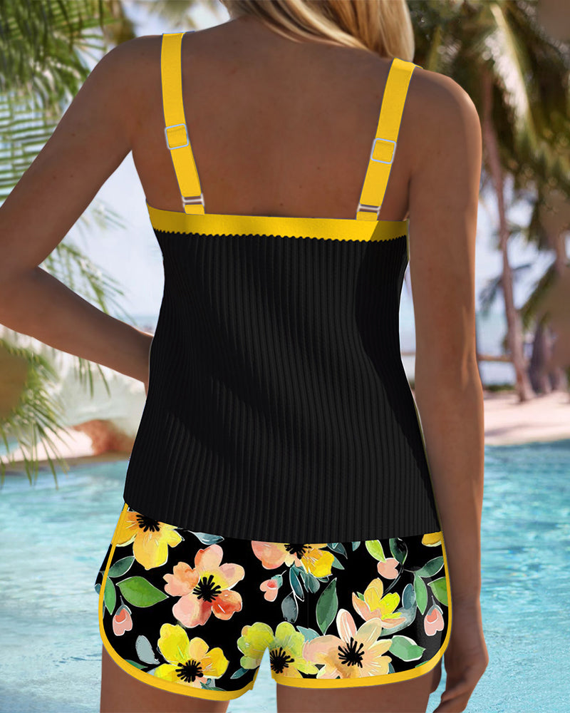 CALETA | TANKINI ELEGANTE CON SHORT FLORAL