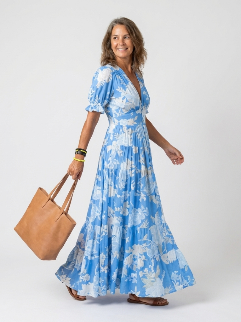 Ione | Vestido Midi Floral de Manga Corta con Escote en V" can be rewritten as:

"Ione | Vestido Midi Floral de Manga Corta con Escote en V