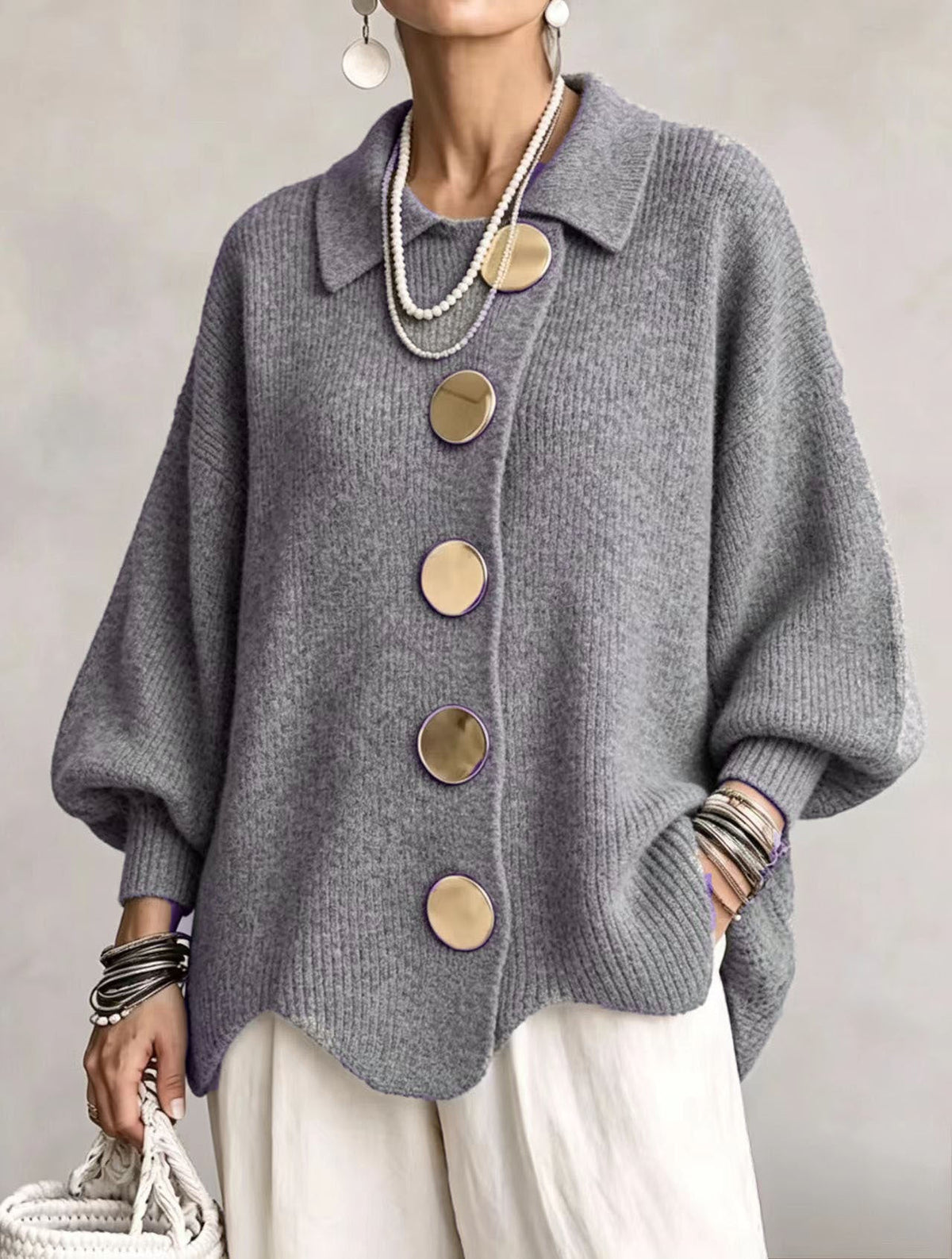 Isadora | Cárdigan Oversize con Cuello y Grandes Botones Metálicos
