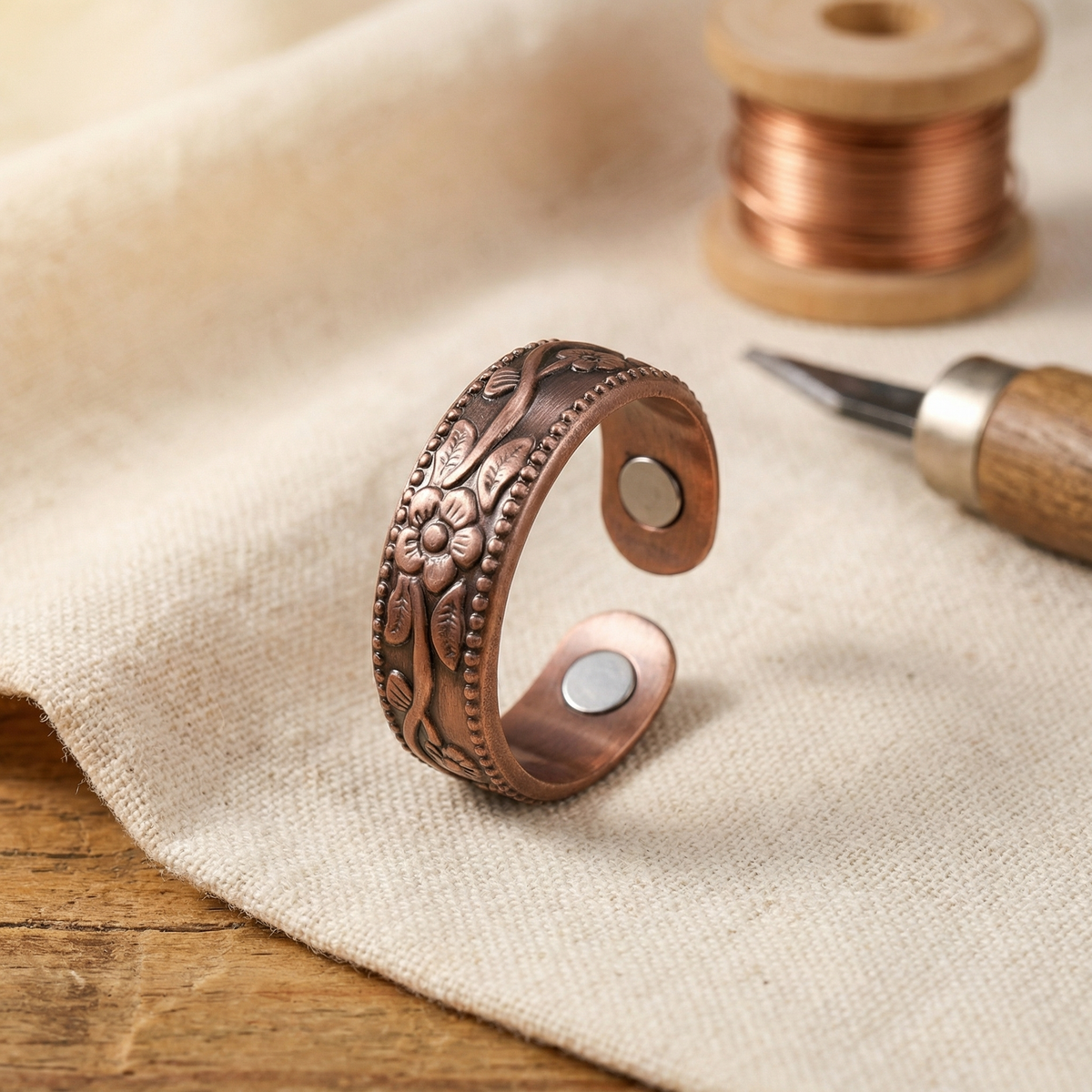 Anillo de Cobre en Pétalo