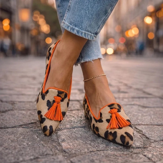 Livia Bailarinas de Punta Naranja y Leopardo