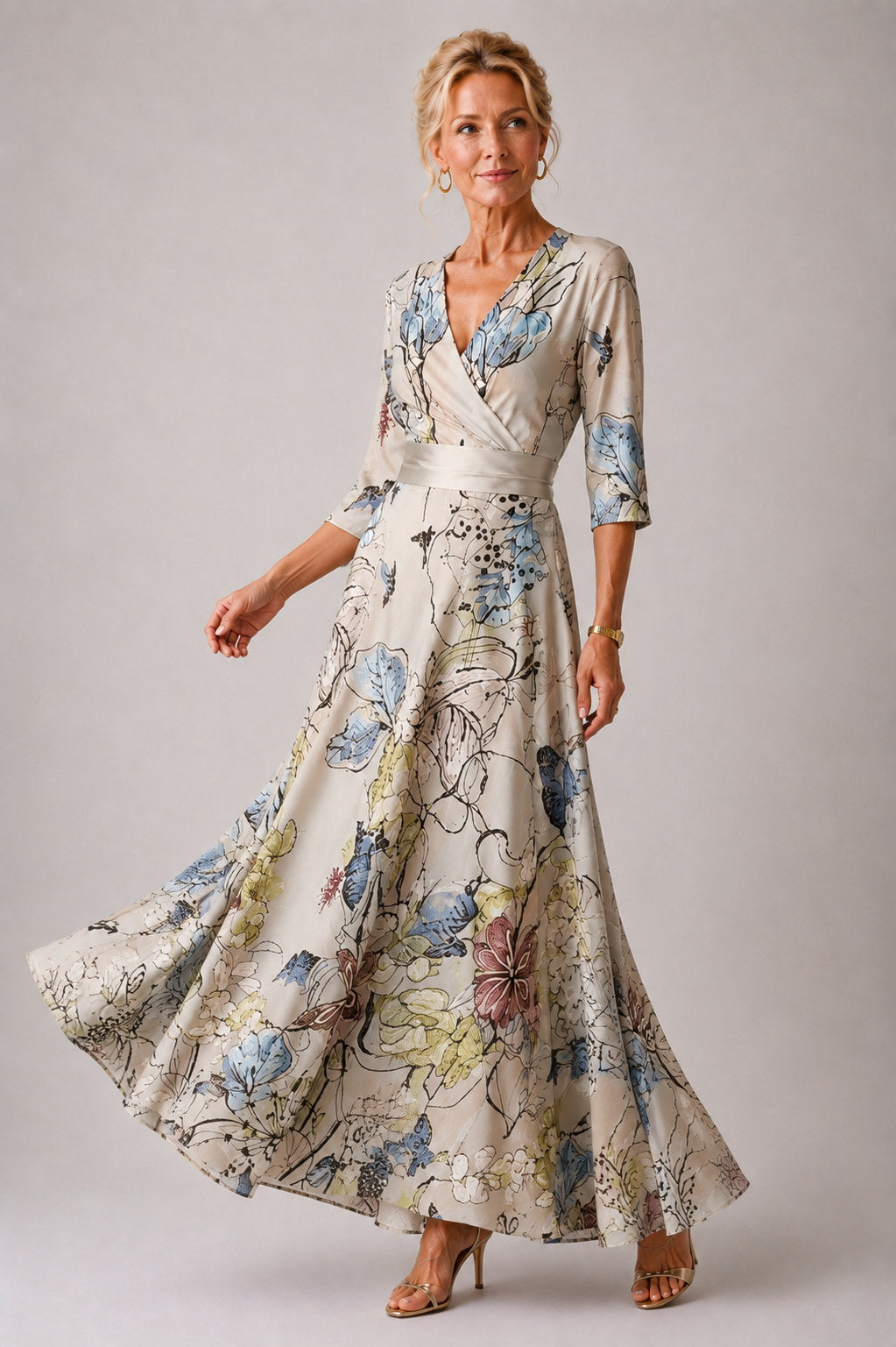 Julie | Vestido Floral de Mangas 3/4
