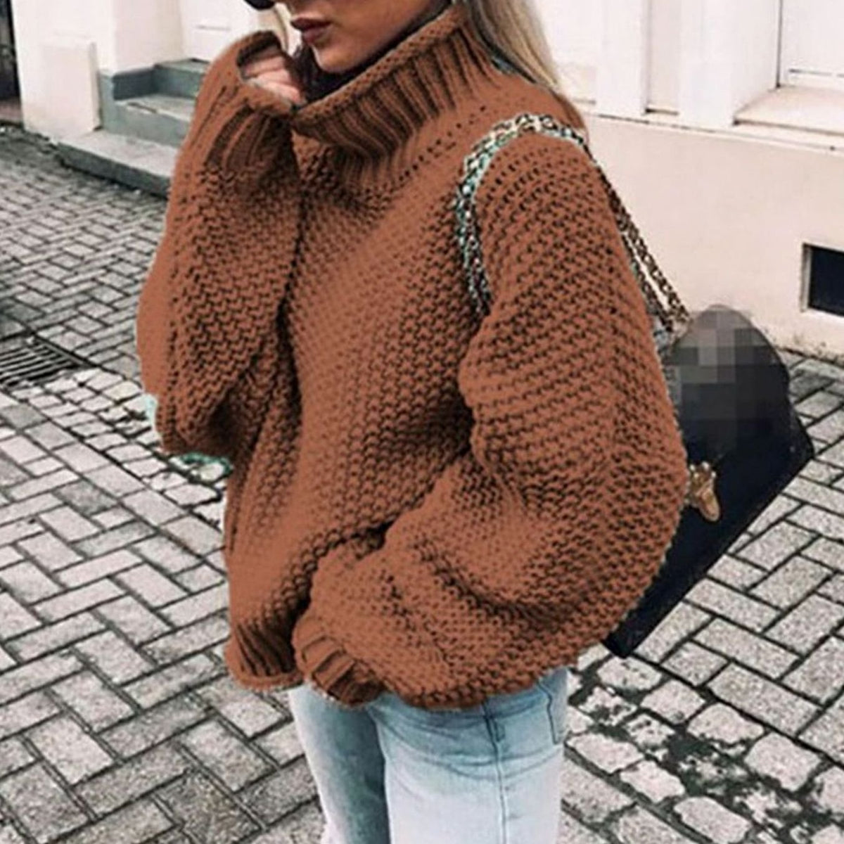 Beatrix | Suéter Oversized de Cuello Alto y Textura Gruesa