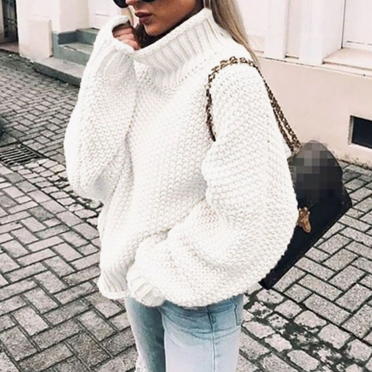 Beatrix | Suéter Oversized de Cuello Alto y Textura Gruesa